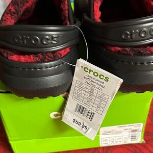 CROCS Men’s Lined Slippers - Black and Red